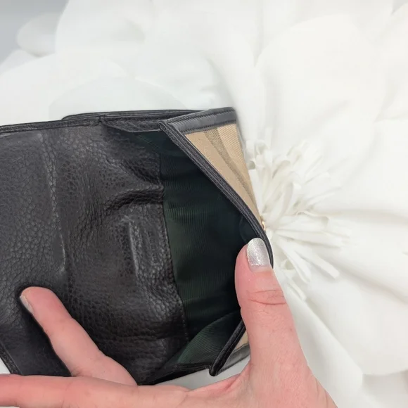 Burberry Brown/Beige Nova Check Canvas and Leather Buckle Compact Wallet - Picture 12 of 14